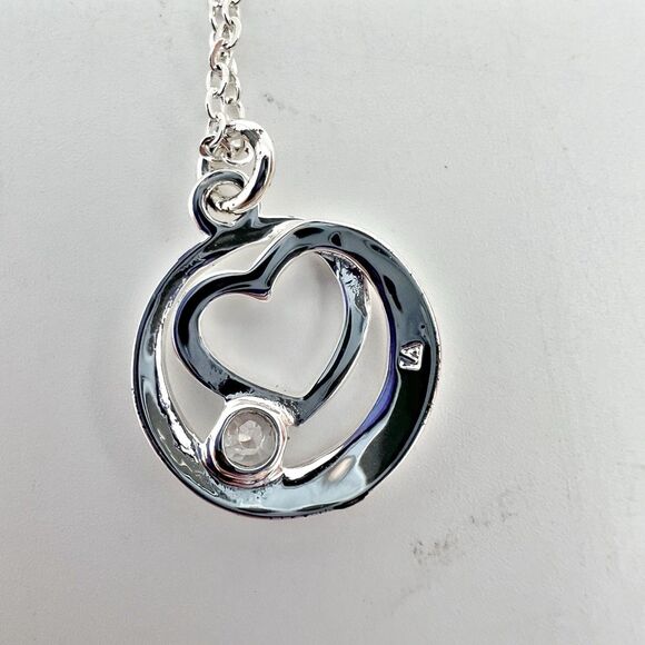 Mom Forever In My Heart Silver Tone Clear Rhinestone Pendant Necklace 17.75” - Picture 7 of 7